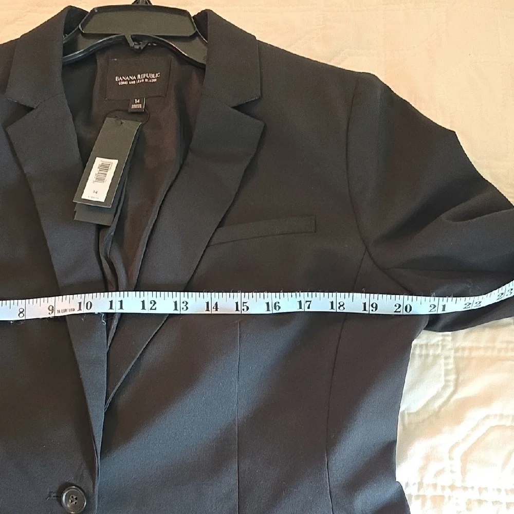 NWT - Banana🍌Republic Black Blazer - Picture 9 of 16